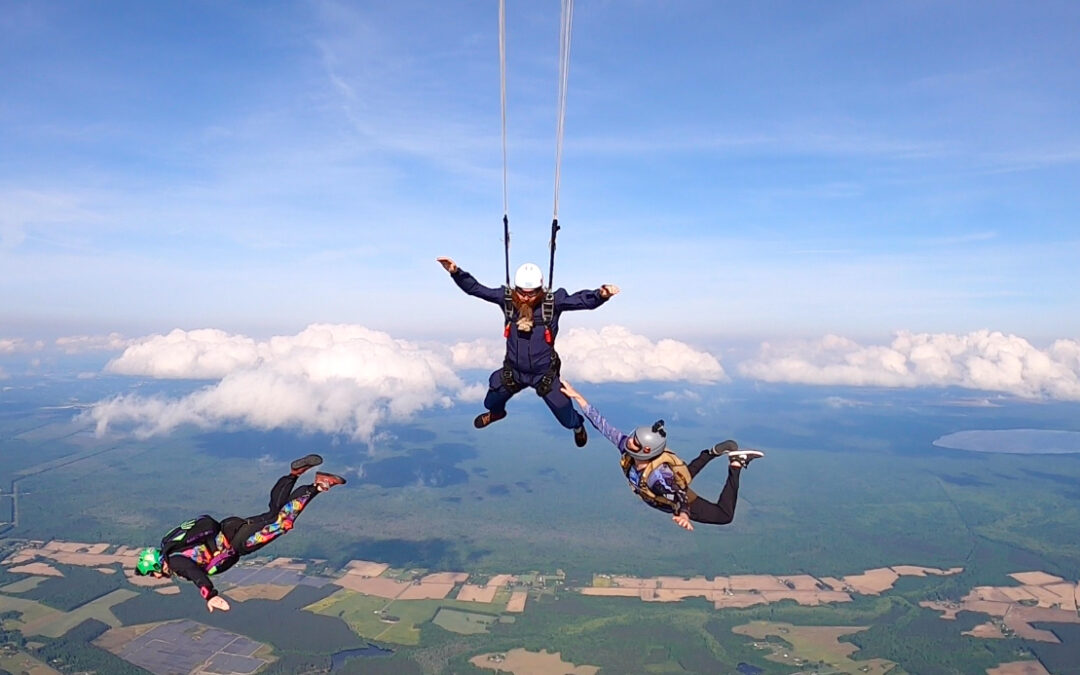 Why Skydiving Should Be on Your Bucket List (and How to Gift the Experience)